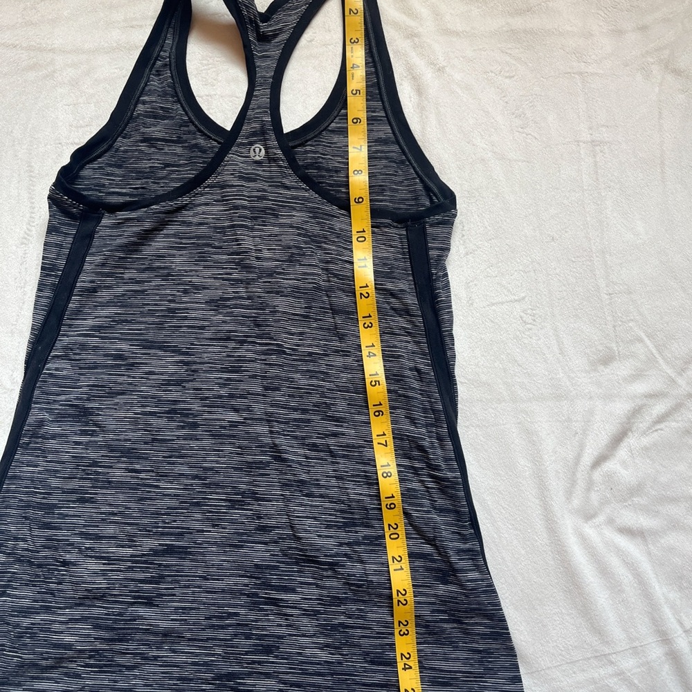 Lululemon Women's Gray & Black Racerback Tank Top Size 8 - Picture 5 of 7